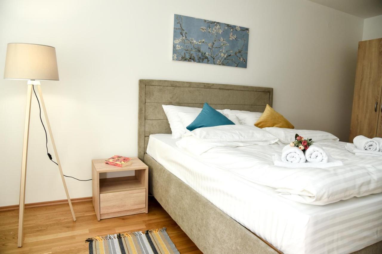 Suncokret Apartmani Loznica Exterior foto