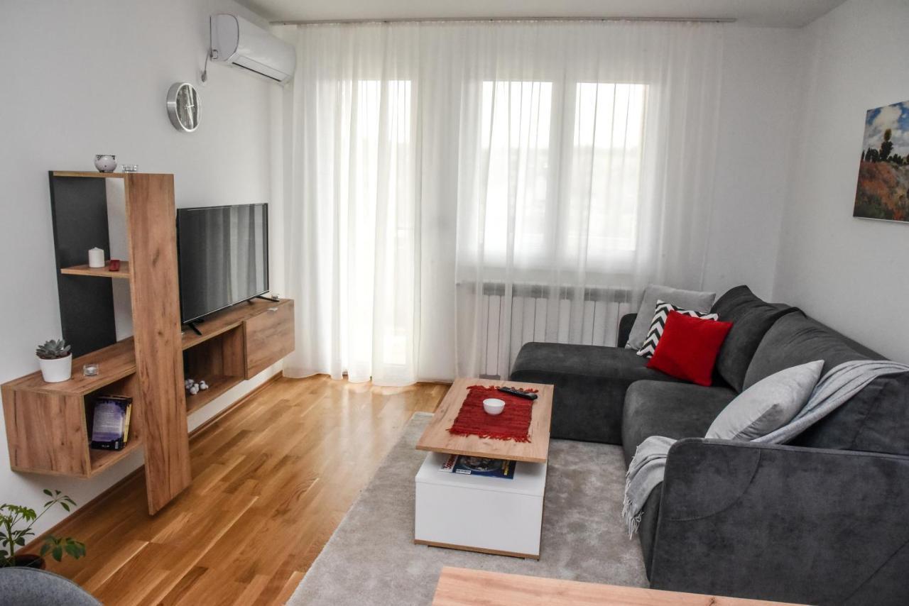 Suncokret Apartmani Loznica Exterior foto