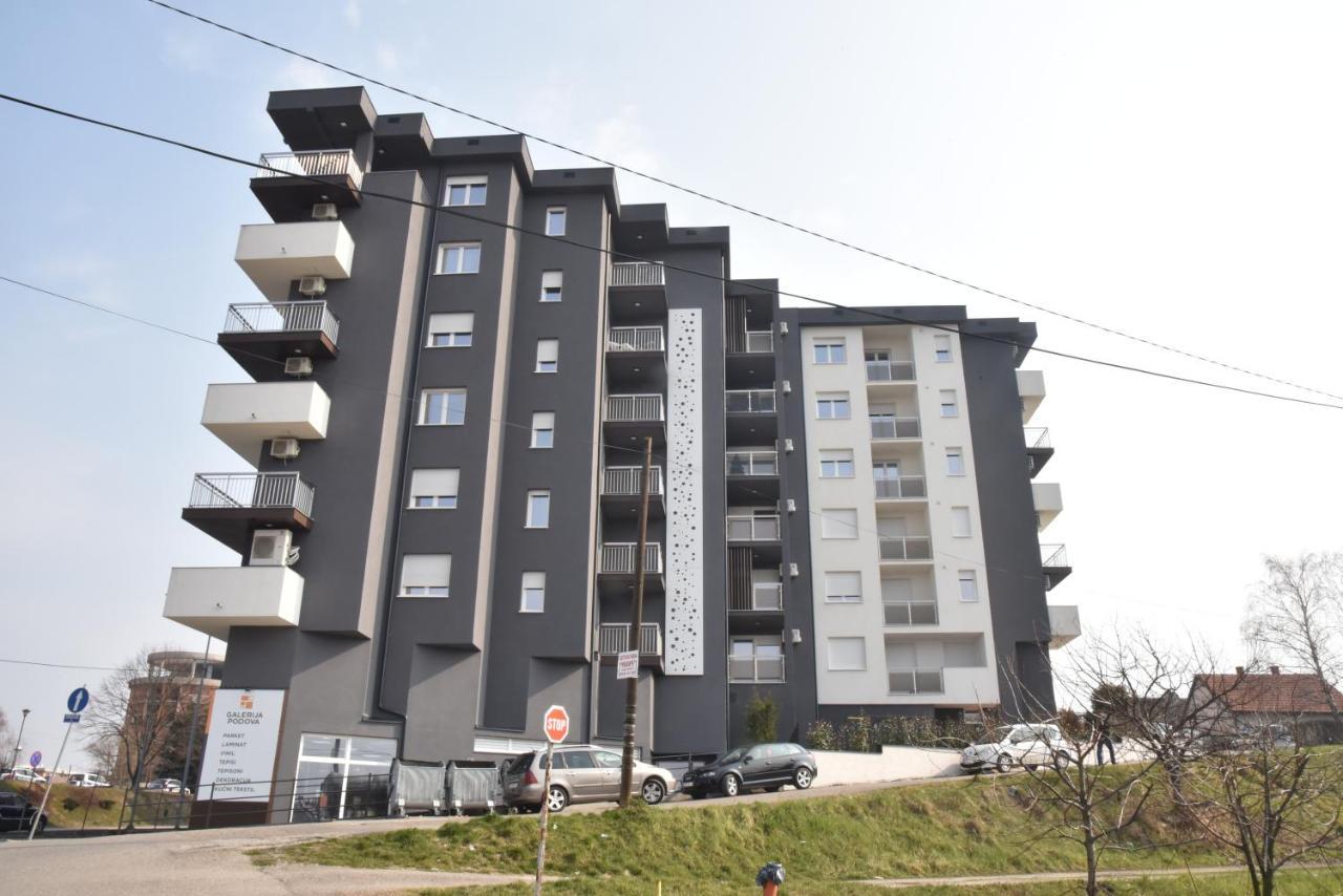 Suncokret Apartmani Loznica Exterior foto